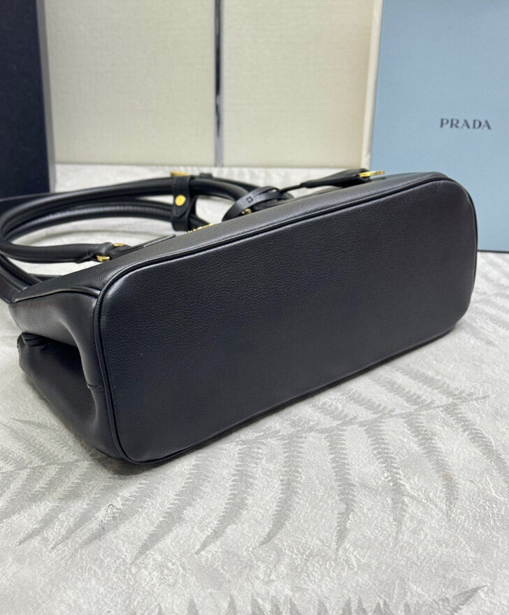Prada Medium Galleria Leather Bag 1BA457